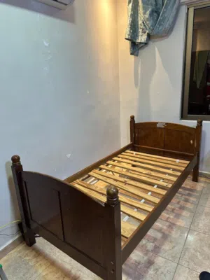 سريرين مفرد قابلين للتحويل + مكتب خشب