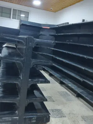 للبيع اكسسوارات لمحل سوبر ماركت .استاندات حديد