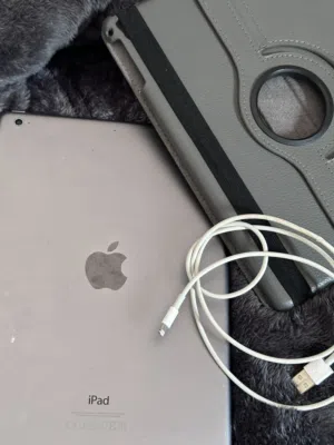 Apple iPad 2 16 GB in Al Sharqiya