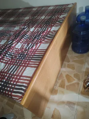 تخت مجوز وكالة