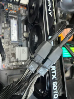 pc كامل للبيع او بدون الكرت ب 550 بدل 600