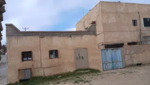 السلام عليكم ورحمه الله:- منزل آل الشريف  منزل للبيع في سوق الجمعه بمنطقه ابوسته