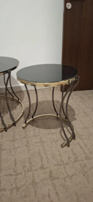 طاولات للصالون