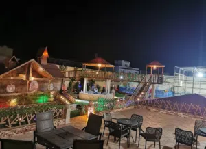 4 Bedrooms Chalet for Rent in Al Batinah Barka