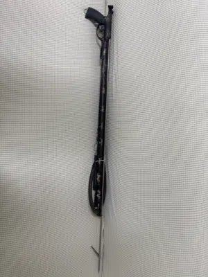 Speargun for fishing never used for sell size 75 i boughted for 900 light wight carbon fibre