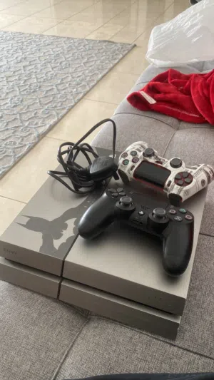 بلاي ستيشن أربعة