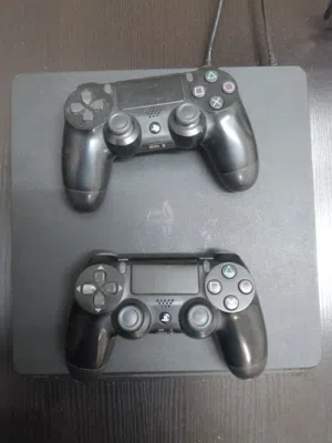 بلايستيشن 4 بحالة ممتازة جدا
