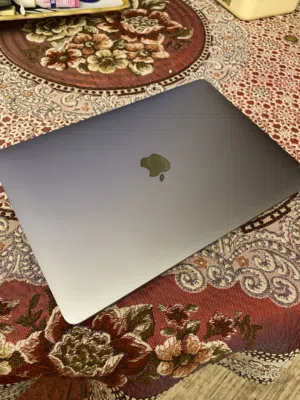 MacBook Air 2020 للبيع