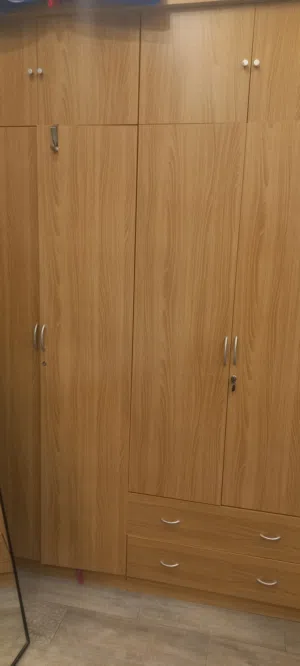 wardrobe good condition