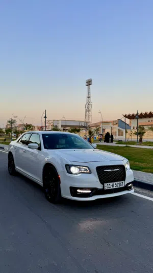 Used Chrysler 300 in Basra