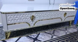 ميز تلفزيون