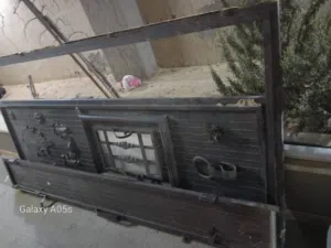 باب مدخل فردتين حديد