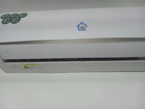 المكيف نظيف وبحالة الجديد استعمال شهر