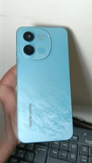 Tecno Spark 128 GB in Amman