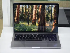 MacBook Pro 13 2018 i7 16GB Ram 512GB SSD لابتوب ابل