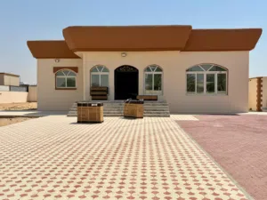 فيلا في النوف 2 بإمارة الشارقة للإيجار