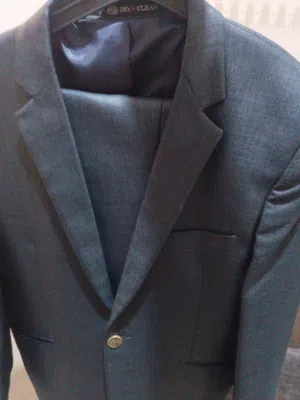 بدلة رجالي شبابي fodera cool wool 120% للبيع او البدل