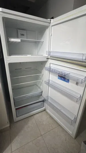 ثلاجه بيكو مستعمل بحاله الوكاله للبيع