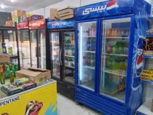 محل غدائية وتلاجات للبيع