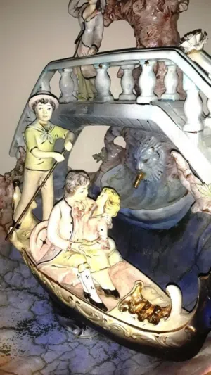 fountain italy Porcelain Capodimonte water with lights for Home-Garden-Office WhatsAp in description