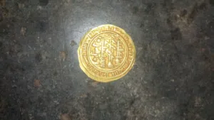 قطعه اثرية نادرة للبيع