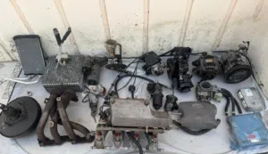 قطع غيار تويوتا كرولا موديل 1999 محول 2000