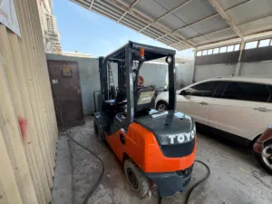 Toyota Forklift 2017  8fdu25 Low run