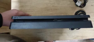 بلايستيشن 4 مع خمس العاب