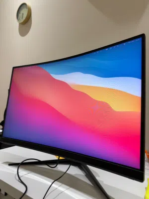 MSI Optix G27C7 curved gaming monitor