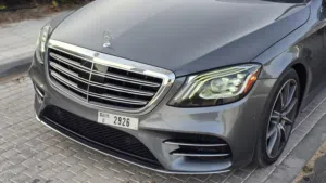 مرسيدس بنز S450 6سلندر فل مواصفات 3فص ابواب شفط جنوط اصليه داخليه مميزه جلد الوكاله للبيع
