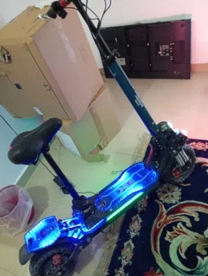 سكوتر مستعمل 2023 بمحرك 250-499 سي سي مع مسافة 50,000-60,000 كم