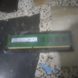 رام 8gb ddr3 نظيفه مع بورد h61 نظيفه كلش