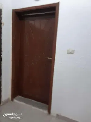 شقة فارغة للإيجار في طبربور