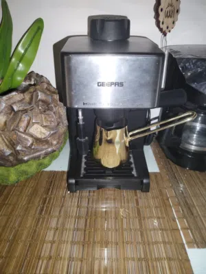 ماكينة صنع القهوة