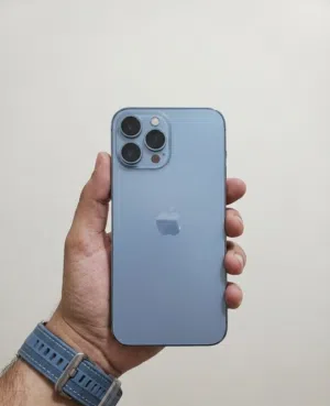 تلفون جديد للبيع: iPhone 13 Pro Max - الأداء الجبار واللون الملكي نظيف جددددداً وارد امريكي