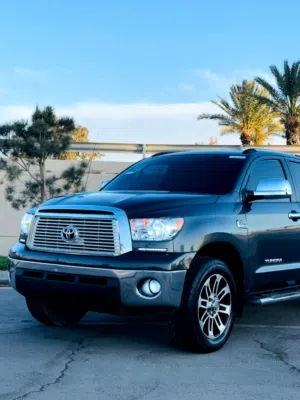 Used Toyota Tundra in Tripoli