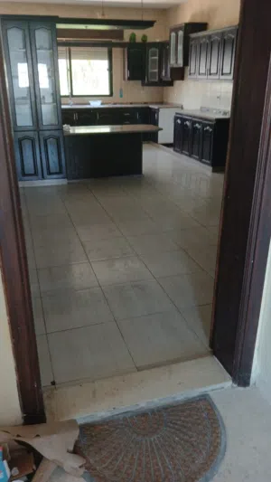 160 m2 3 Bedrooms Apartments for Sale in Amman Shmaisani