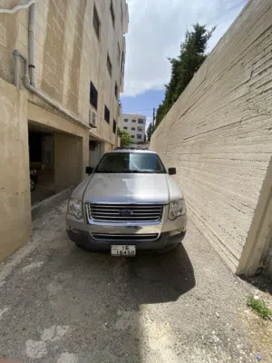 فورد اكسبلورر نضيف جدا للبيع