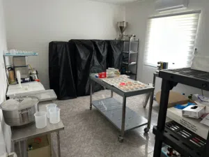 للبيع مشروع جاهز ومتكامل لتصنيع الصابون اليدوي والسائل – فرصة استثمارية مميزة