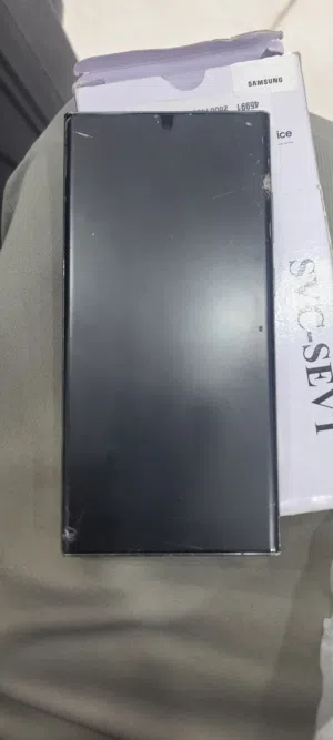شاشة جوال سامسونج  S23 ultra نظيف كرت لا مطبع ولا فيها خطوط ولا شي