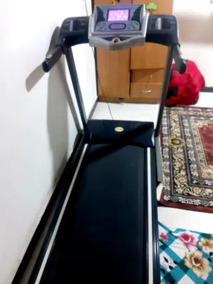 جهاز جري مستعمل بحالة جيدة