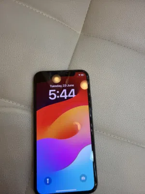 iPhone 11 pro 256 gb 70 bd battery service 69 and blacked in upper corner display