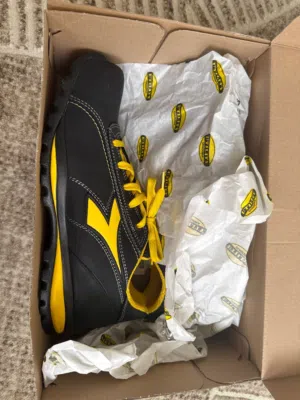 سيفتي ديادورا إيطالي أصلي Diadora Utility (جديد بالباكو) - مقاس 44
