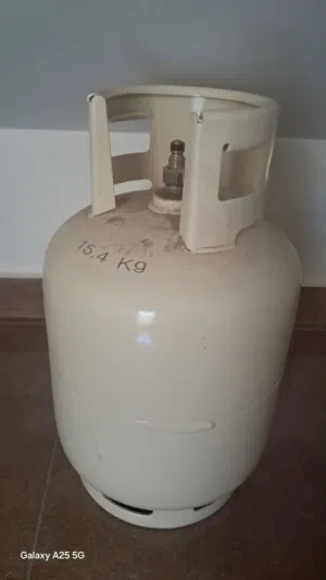 أسطوانة بنبلة غاز للبيع