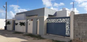 منزل خلف مستشفى الجلدية .. للبيع