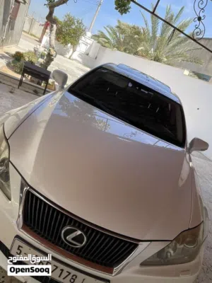 لكسيز is25 2008