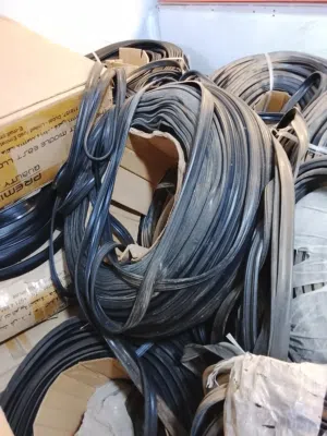 شبر سوكريت دبل وسوكريت عادي وشبر زحاج عادي موجود كميه محدوده
