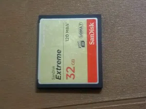 ميموري SanDisk compact flash  32 جيجا