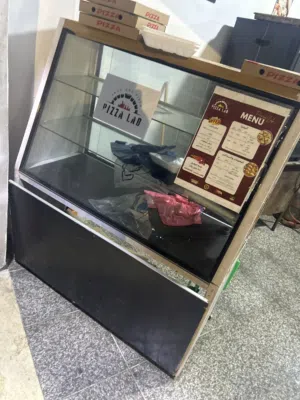 باترينه عرض معجنات