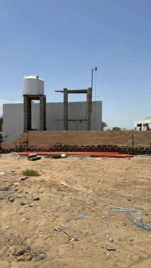 غرف للإيجار في بركاء
